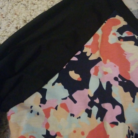 Lularoe Randy Floral XS - Picture 4 of 4